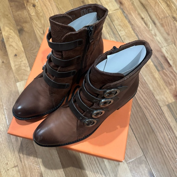 Miz Mooz Fawn Bootie size 39 - Picture 4 of 7